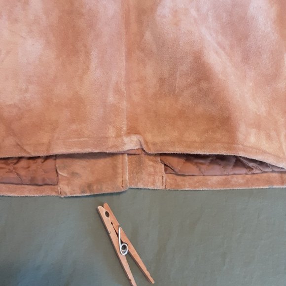 Danier Tan Suede Trench Coat - Picture 15 of 16